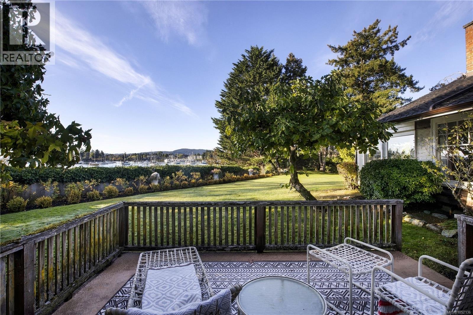 10814 Beach Rd - 29