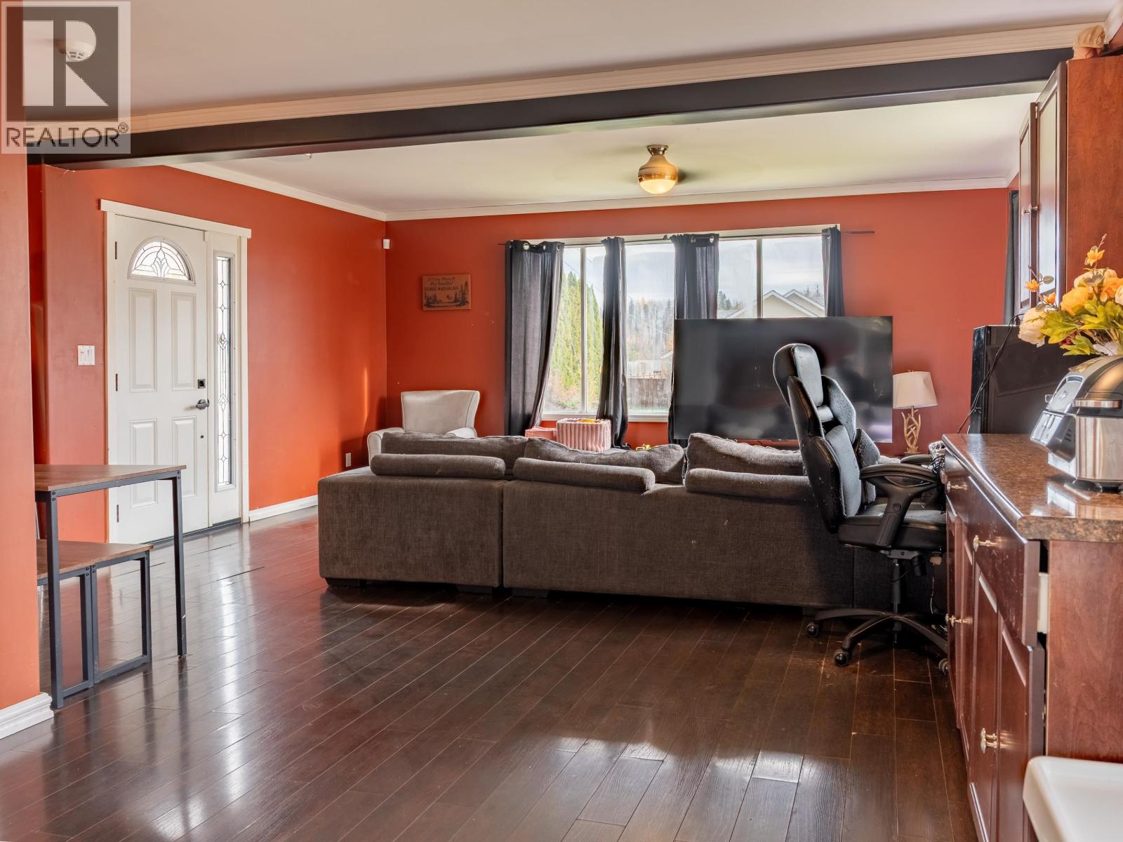5328 COOK CRESCENT - 13