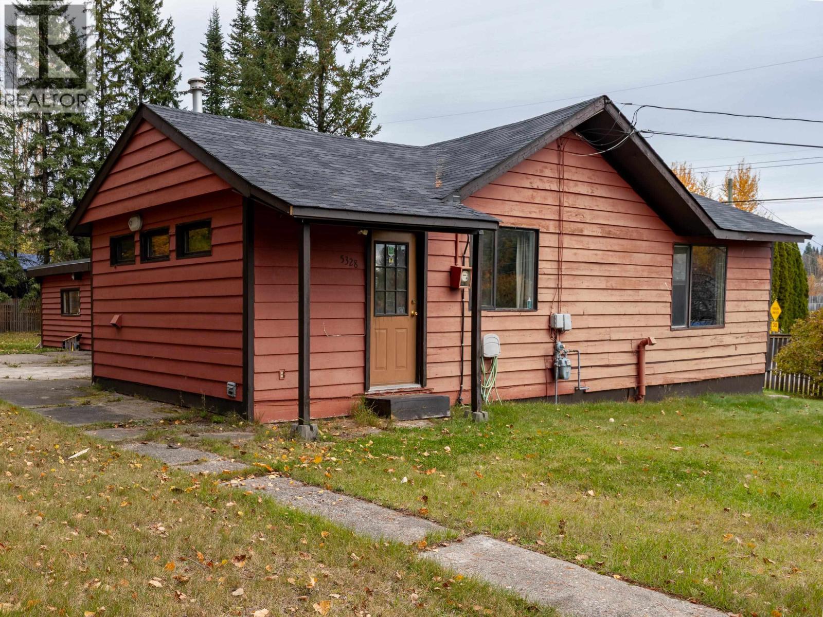 5328 COOK CRESCENT - 2