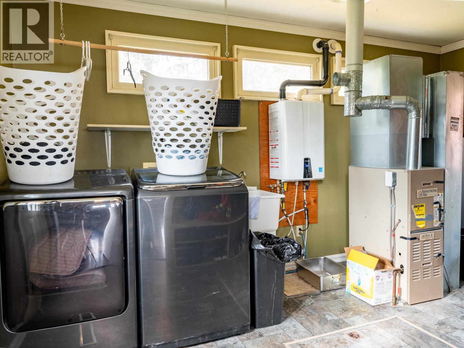 5328 COOK CRESCENT - Image 22