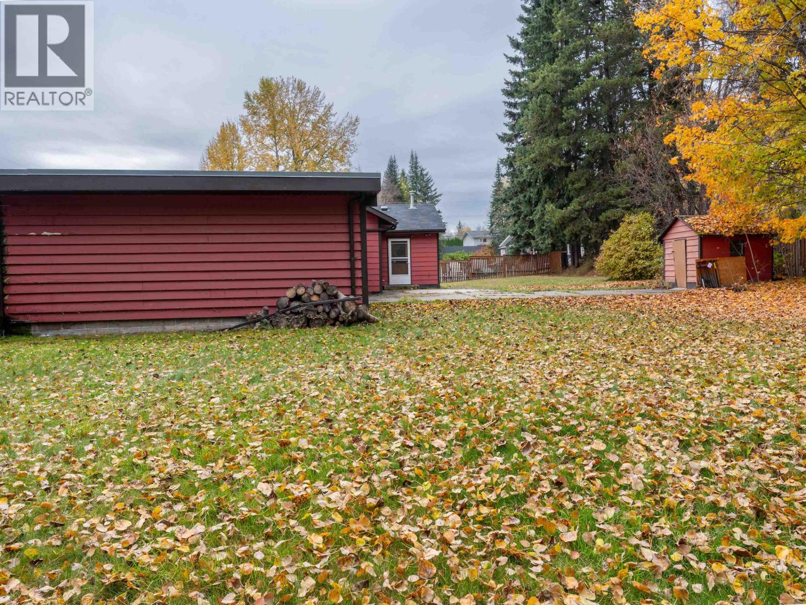 5328 COOK CRESCENT - 27
