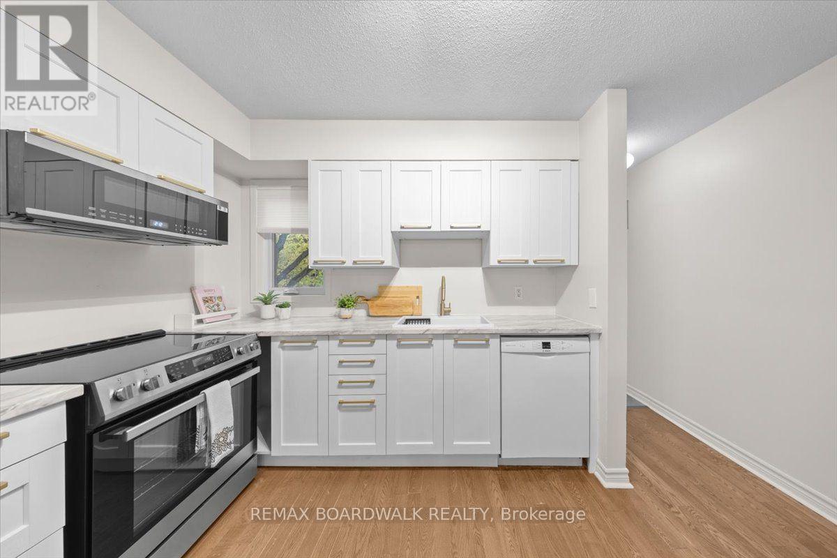 31 SHEBA PRIVATE, Ottawa — photo 9