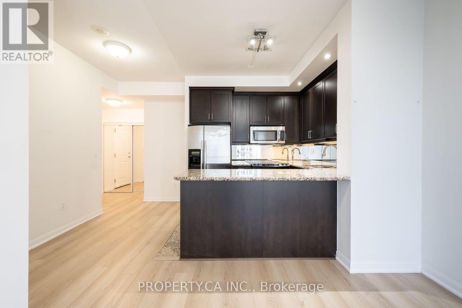 628 Fleet Street — photo 21