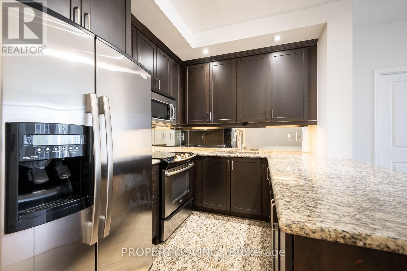 628 Fleet Street — photo 23
