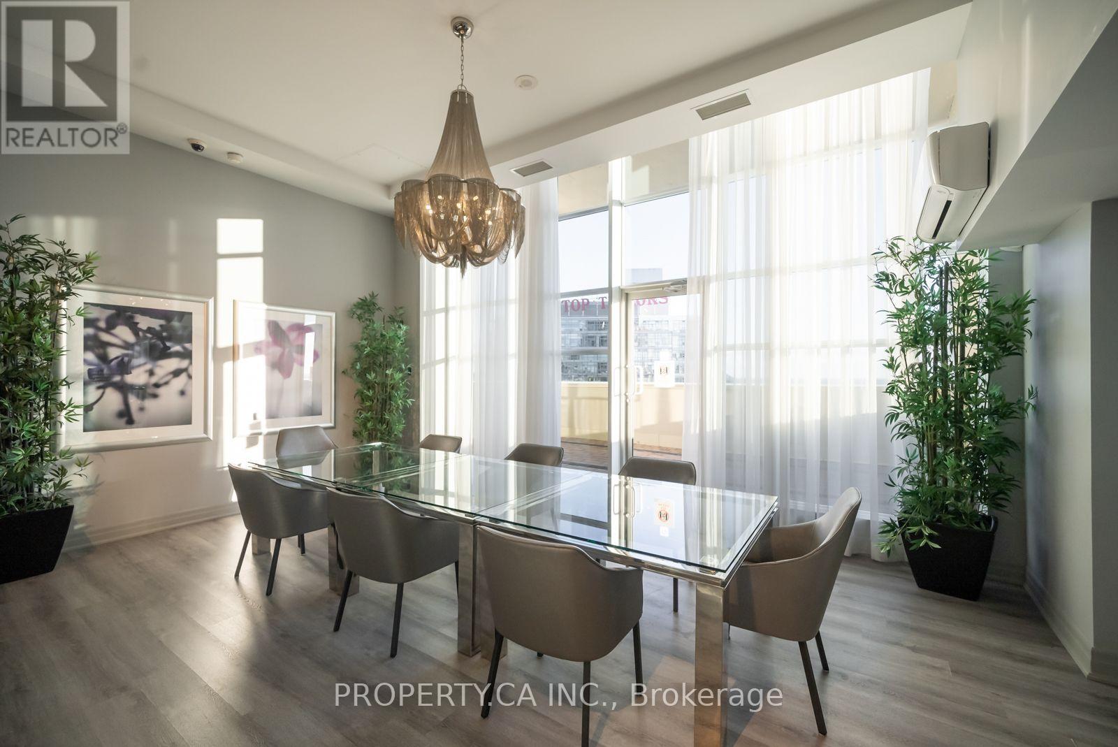 628 Fleet Street — photo 37