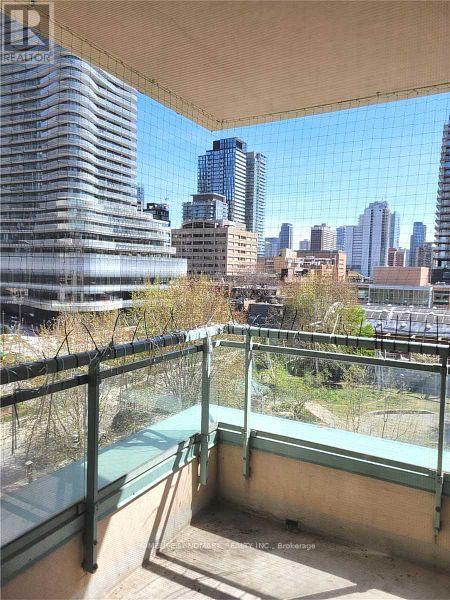 601 - 889 BAY STREET, Toronto (Bay Street Corridor)