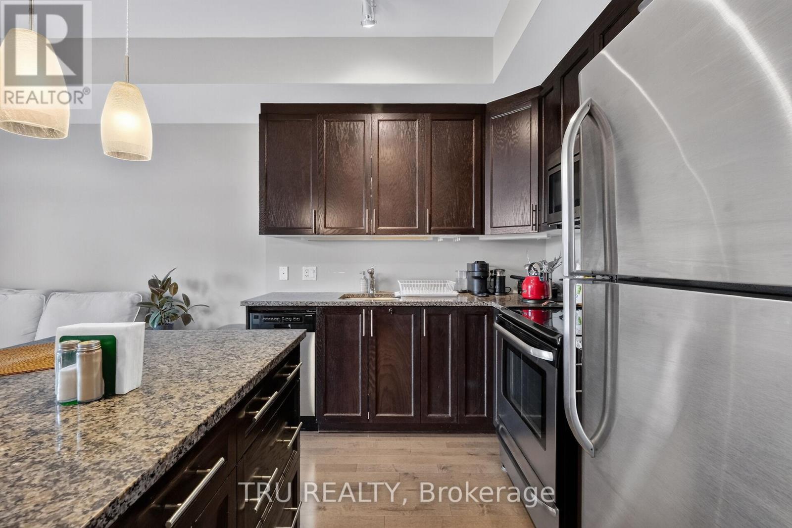 Condos for Sale in Ottawa – 404 – 655 BEAUPARC PRIVATE, Ottawa – By Peter Sagos - Image 19