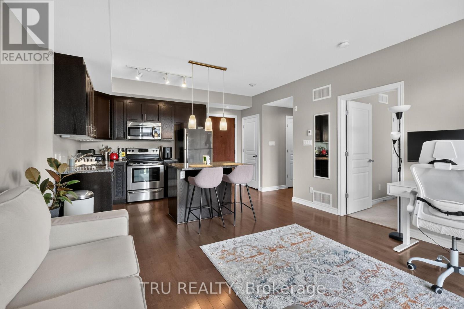 Condos for Sale in Ottawa – 404 – 655 BEAUPARC PRIVATE, Ottawa – By Peter Sagos - Image 12