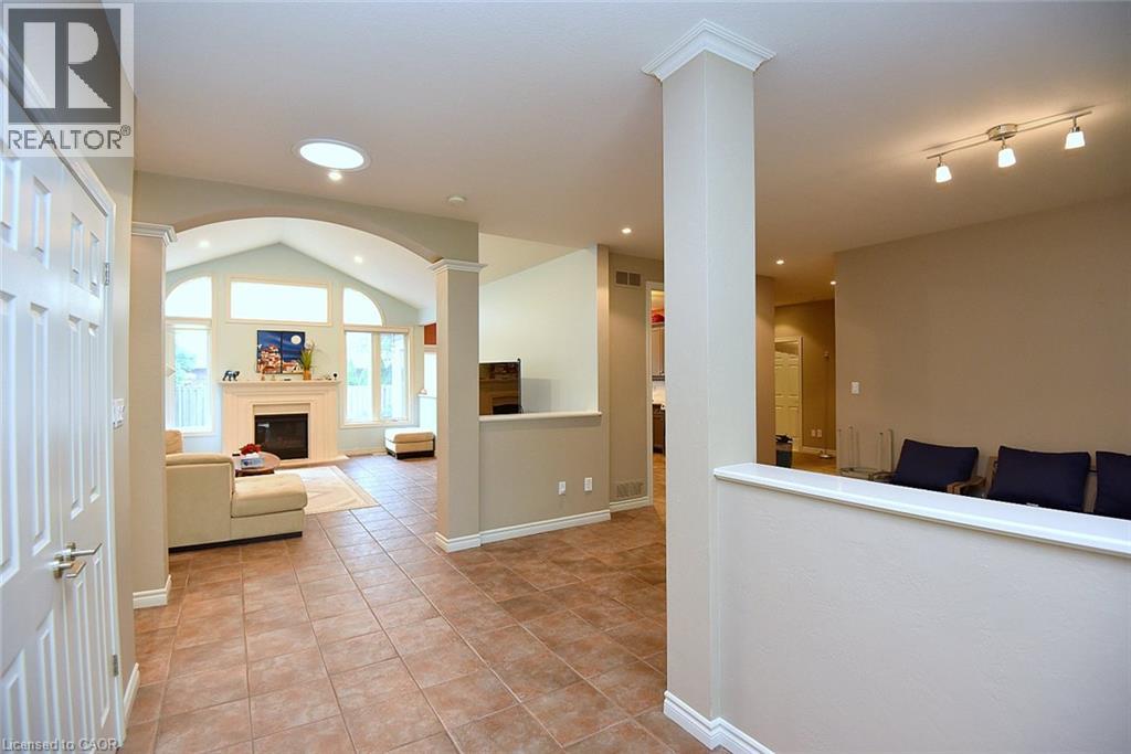 248 SOUTHCOTE Road, Ancaster — photo 6
