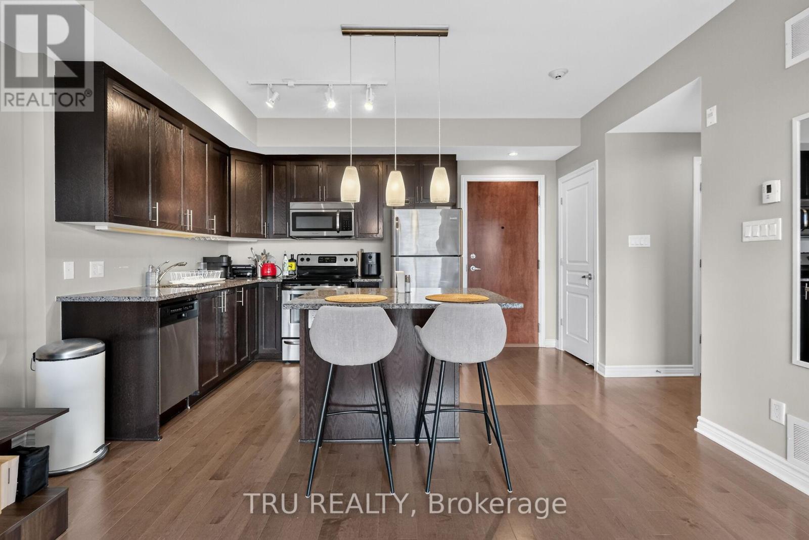 Condos for Sale in Ottawa – 404 – 655 BEAUPARC PRIVATE, Ottawa – By Peter Sagos - Image 9