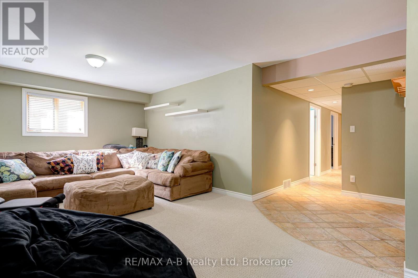 224 Morenz Drive — photo 29