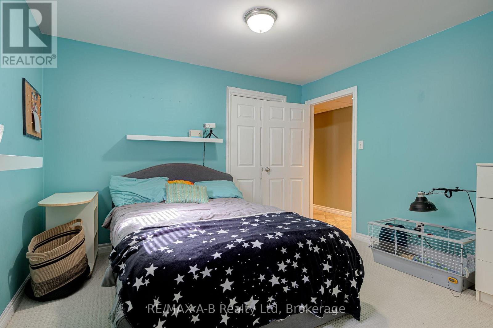 224 MORENZ DRIVE - 33