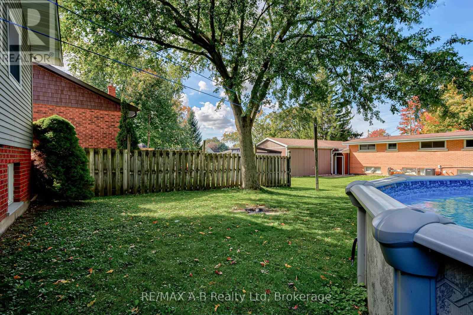 224 Morenz Drive — photo 48