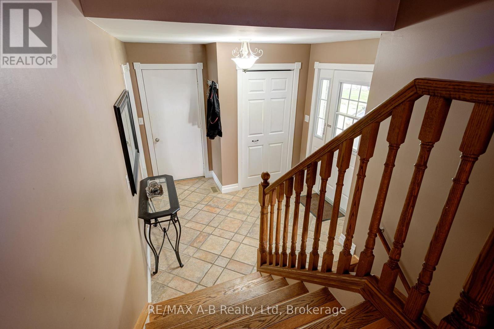 224 MORENZ DRIVE - 8