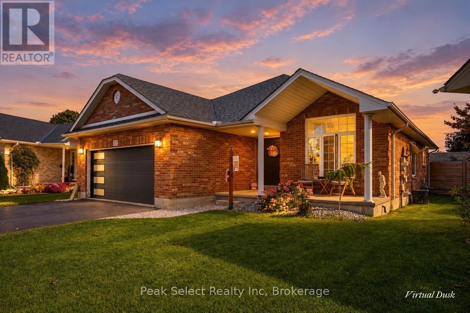 57 PARKHAVEN CRESCENT - 1