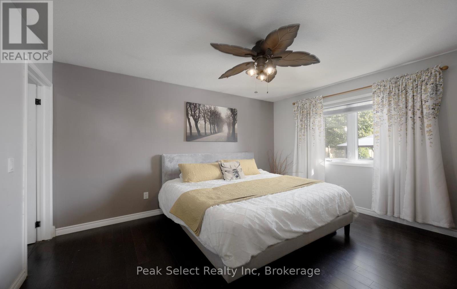 57 Parkhaven Crescent — photo 17