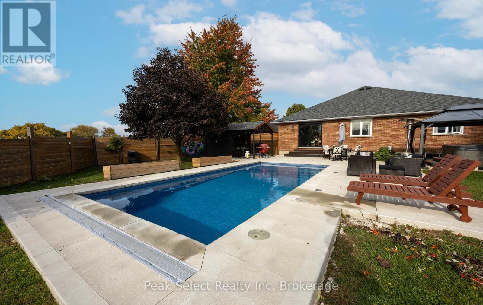 57 PARKHAVEN CRESCENT - 32