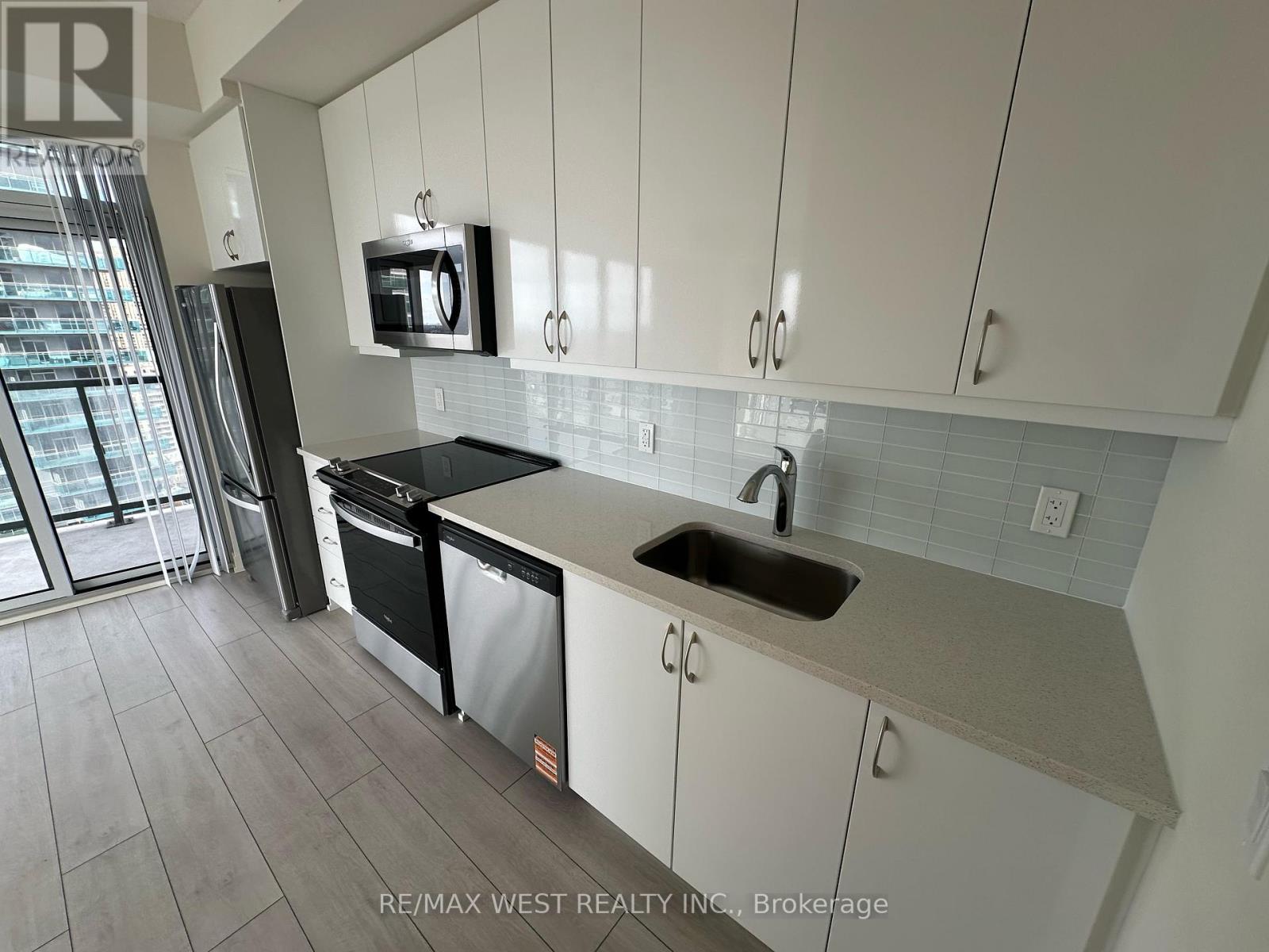2511 - 38 ANNIE CRAIG DRIVE, Toronto (Mimico) — photo 4