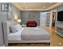 963 Hampton Crescent, Mississauga, ON L5G4G7 Photo 17
