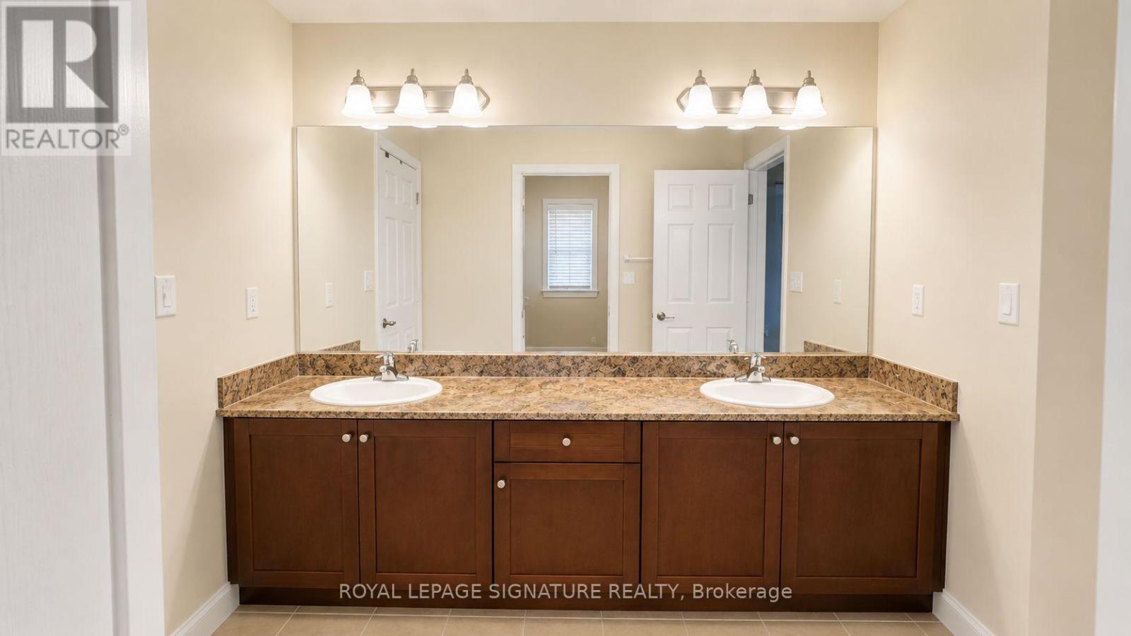461 Dougall Avenue — photo 24