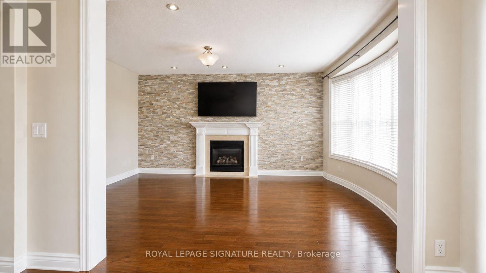 461 DOUGALL AVENUE, Caledon — photo 6