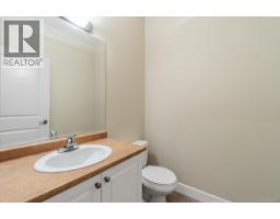 6347 Pinewood Lane, Nanaimo, BC V9V1A4 Photo 36