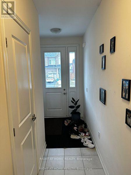 27 BAYONNE DRIVE, Hamilton (Stoney Creek Mountain) — photo 2