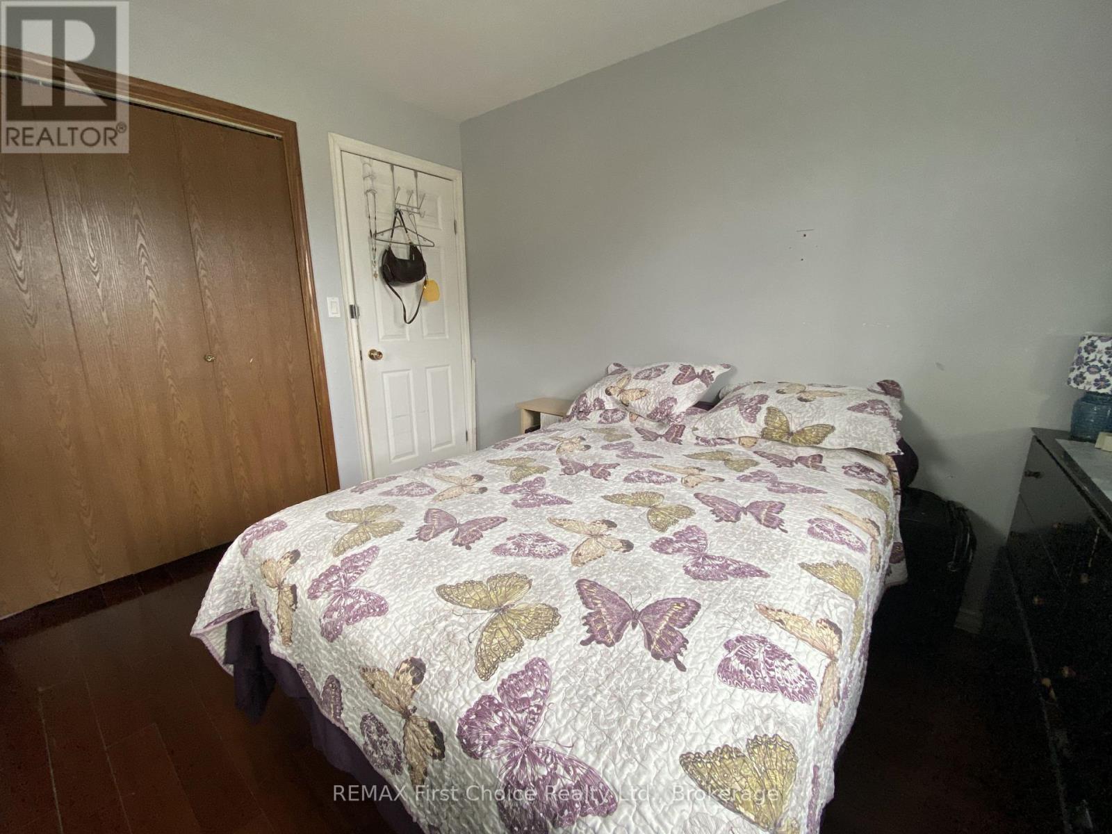 722 Catherine Street — photo 11