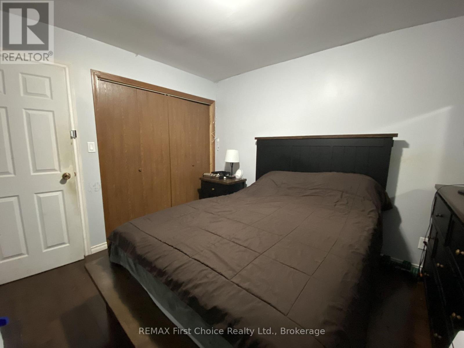 722 CATHERINE STREET - 15