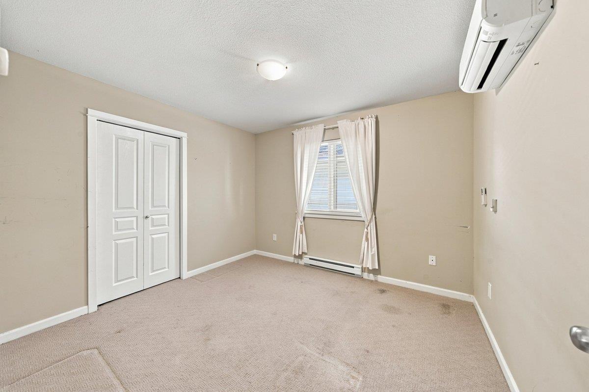 Photo of 18589 67 AVENUE 18