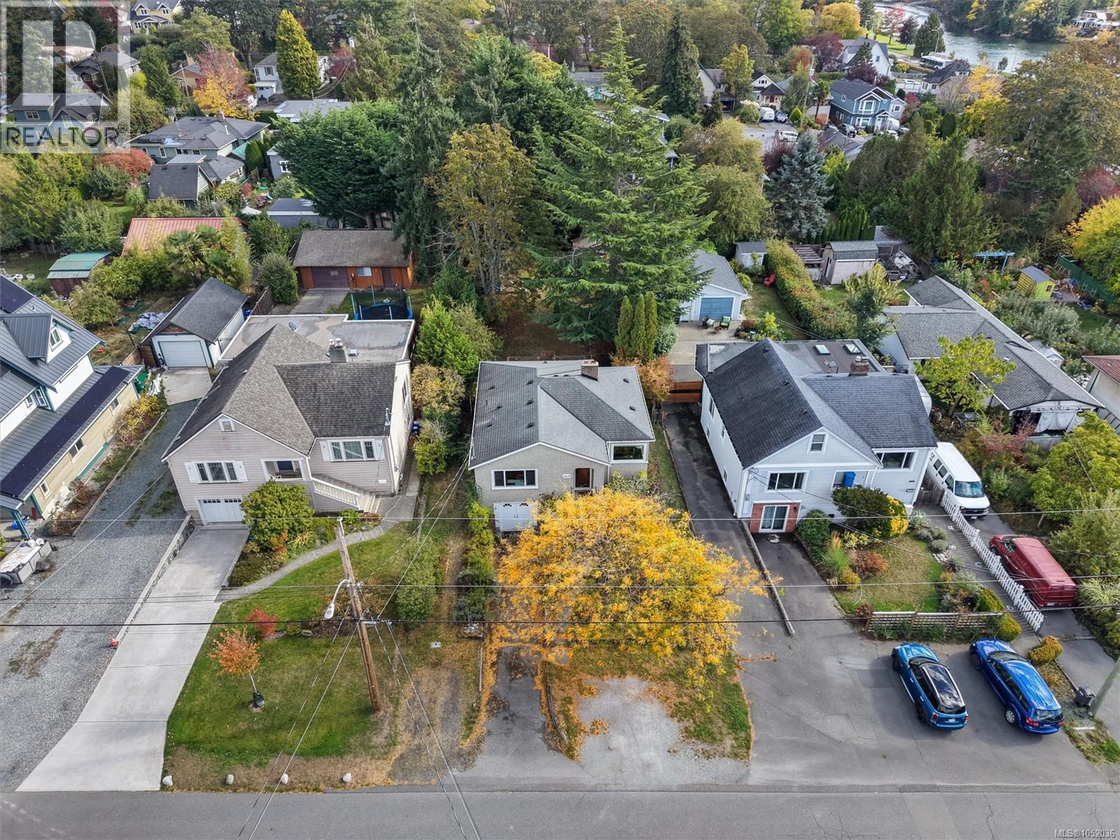 2825 Rockwell Ave - 37