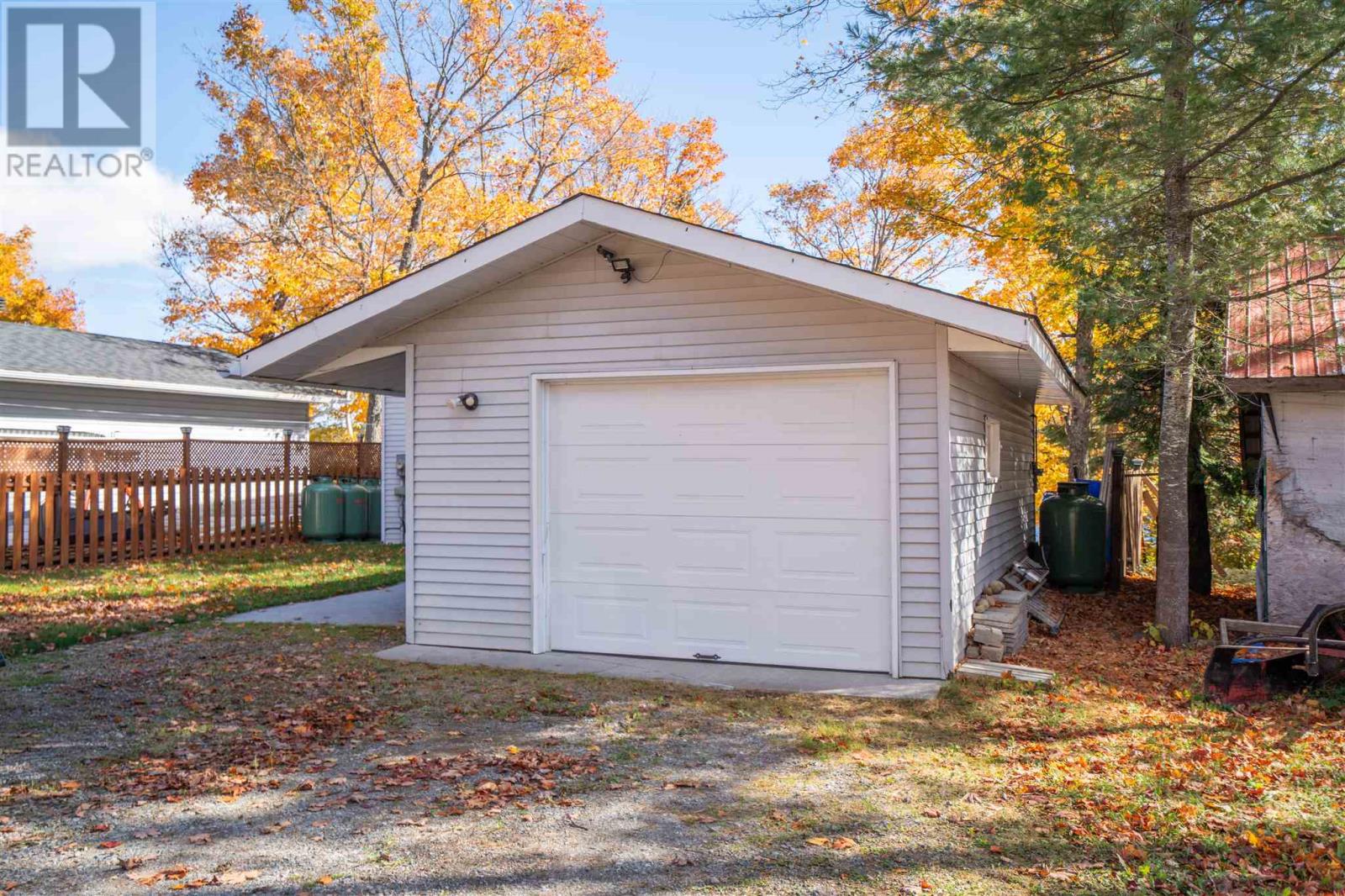 63 Heyden Lake Rd — photo 37