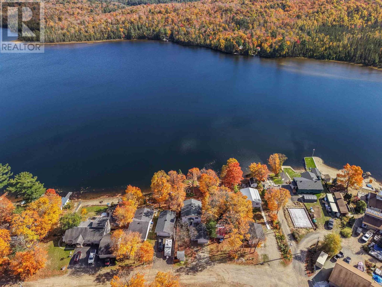 63 Heyden Lake RD - 43