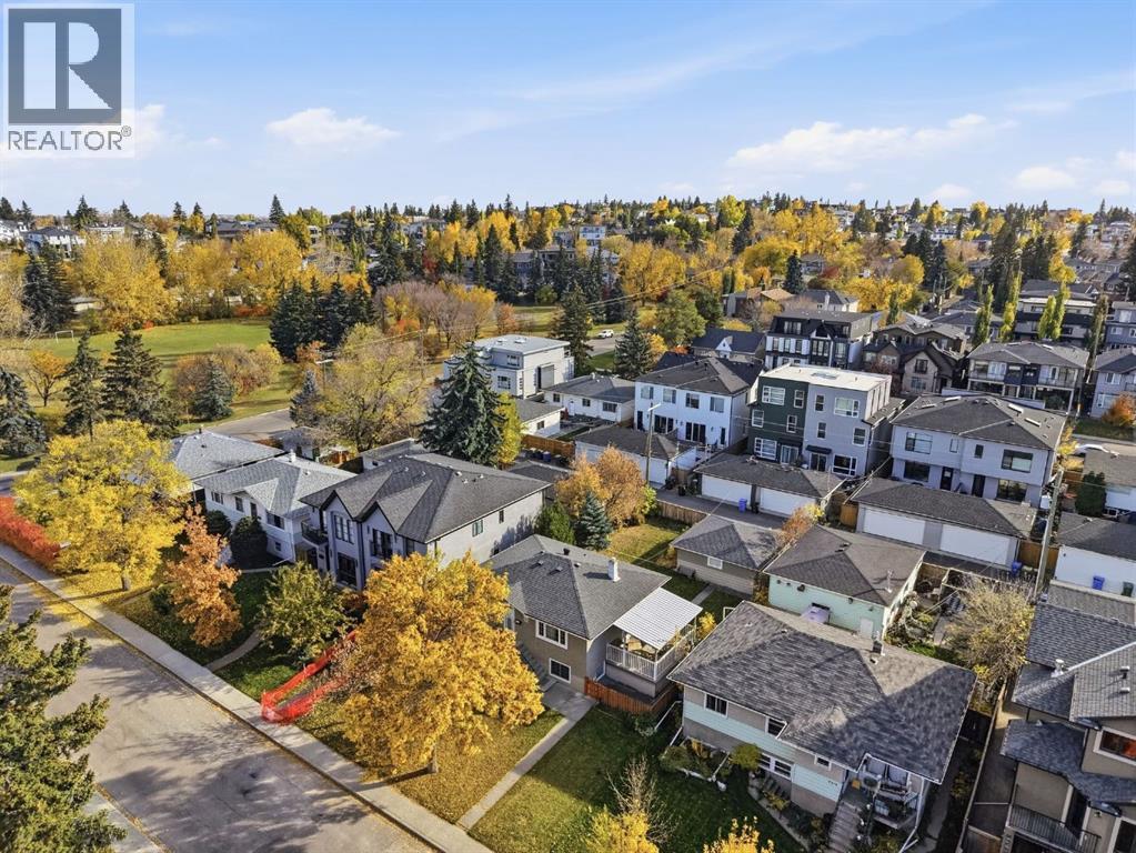 2315 22 Avenue SW - 21