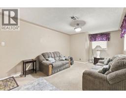4pc Bathroom - 2315 22 Avenue Sw, Calgary, AB T2T0T1 Photo 11