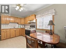 Bedroom - 2315 22 Avenue Sw, Calgary, AB T2T0T1 Photo 6