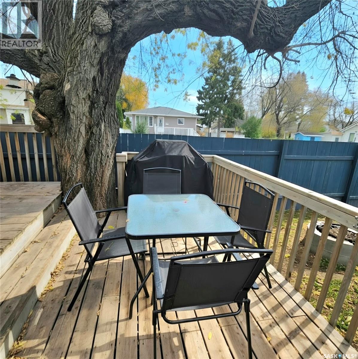 261 22nd STREET E - 36