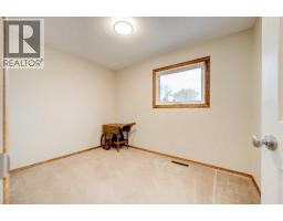 174 Eagle Road N - photo 17