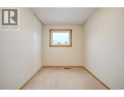 174 Eagle Road N - photo 15