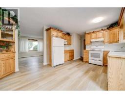 174 Eagle Road N - photo 8