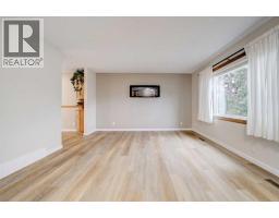 174 Eagle Road N - photo 4