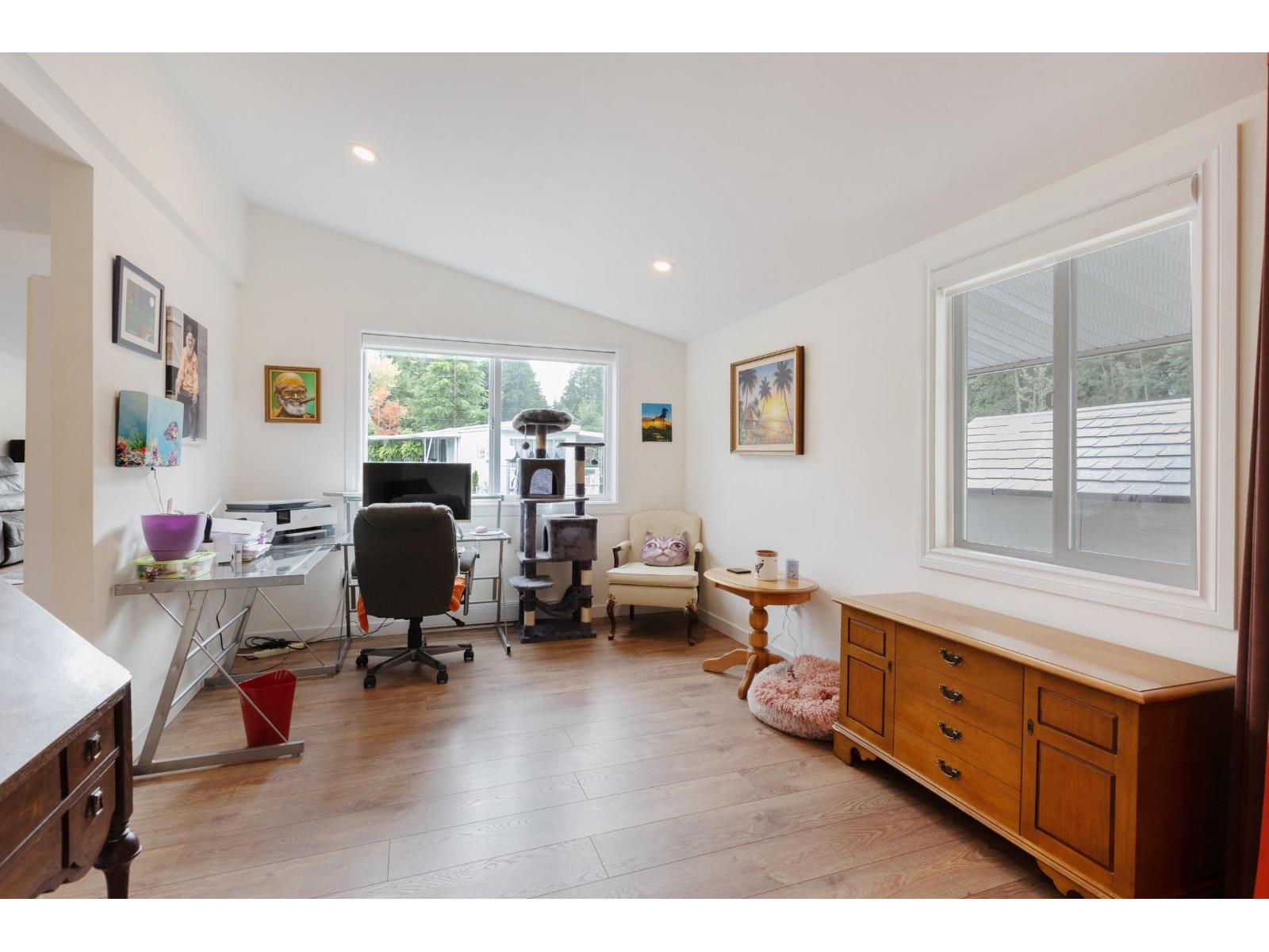Photo of 58 3031 200 STREET 21