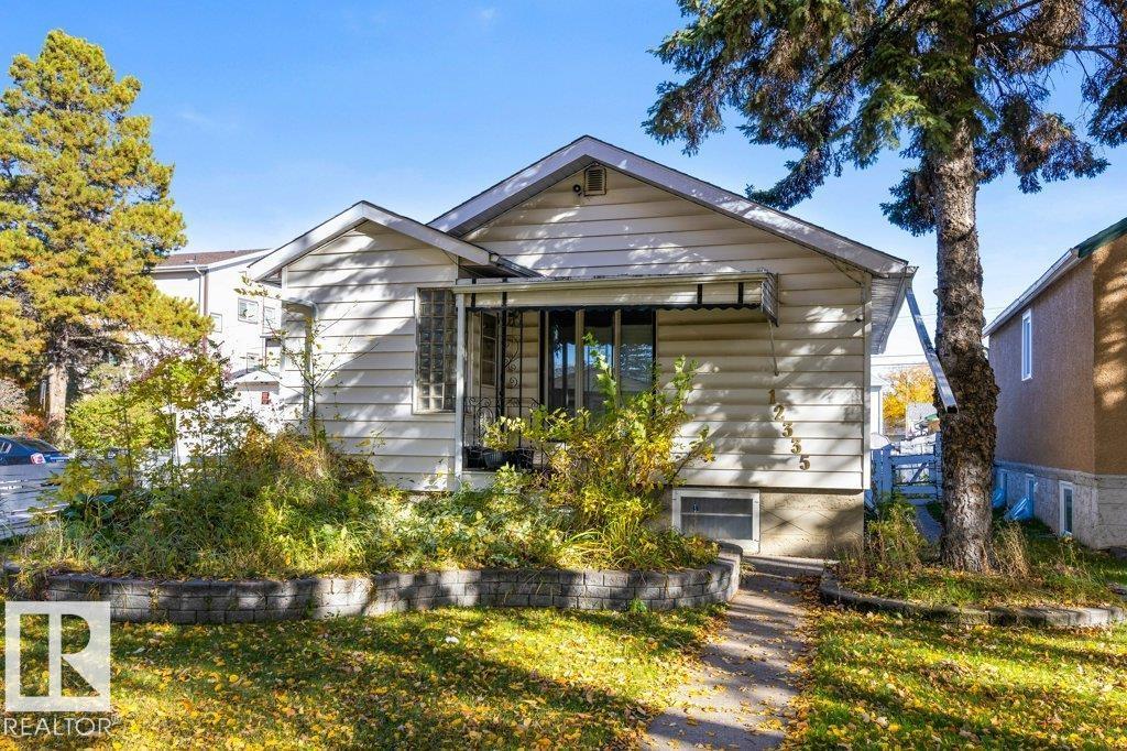 Photo of 12335 89 ST NW, Edmonton