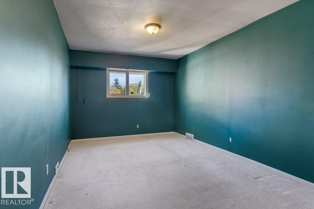 12335 89 ST NW - 14