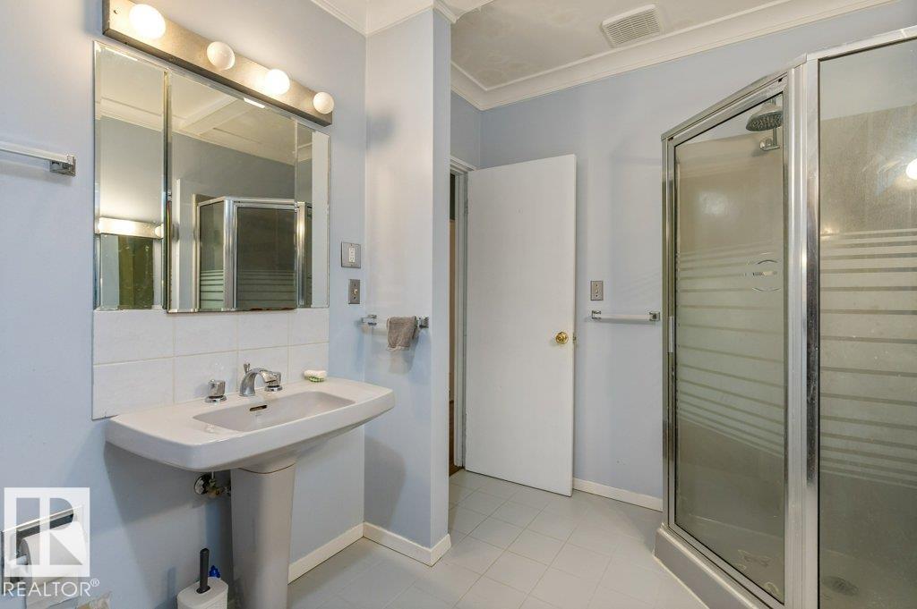 12335 89 ST NW - 17