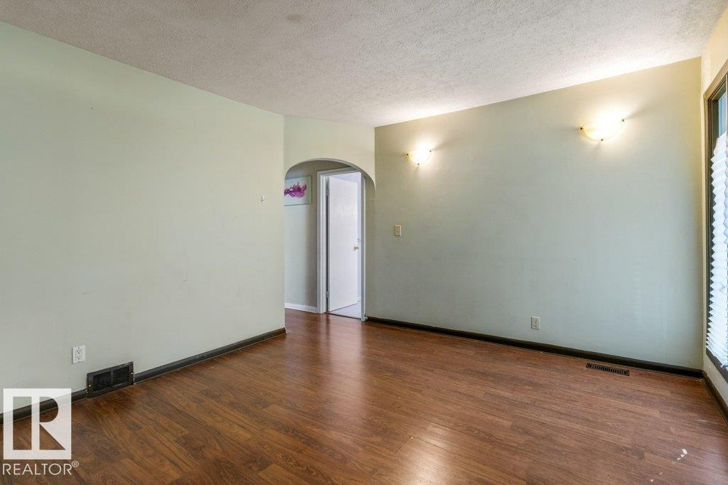 12335 89 ST NW - Image 4