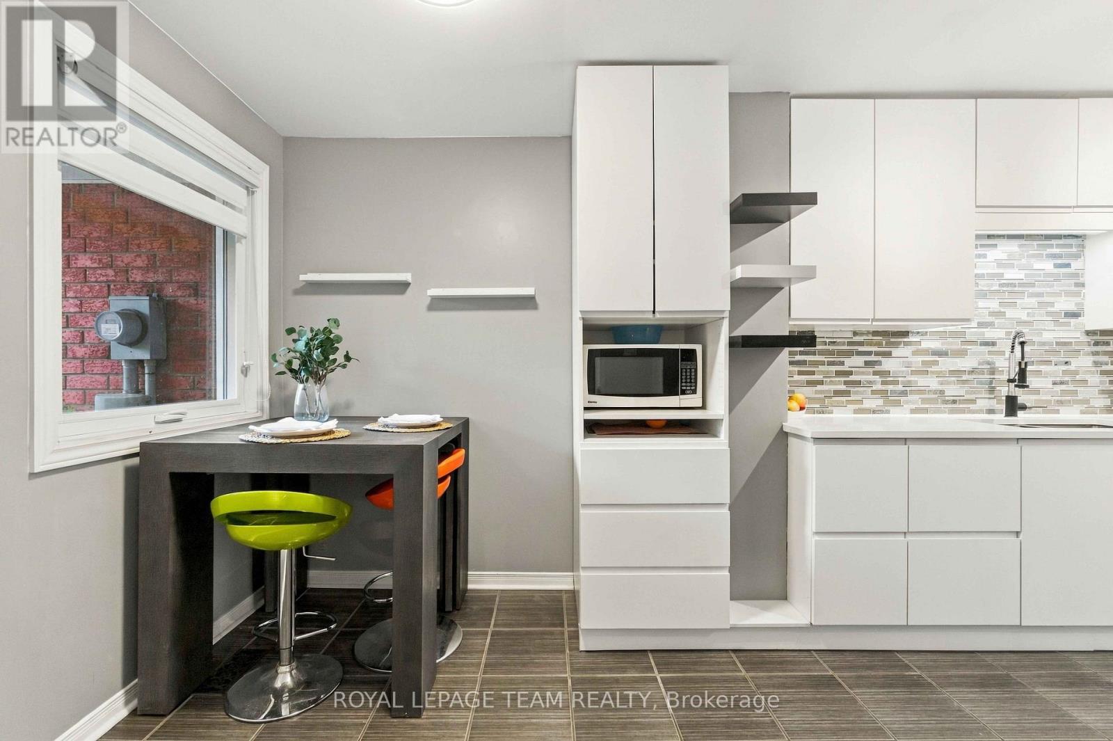 68 WOODBURY CRESCENT, Ottawa — photo 12