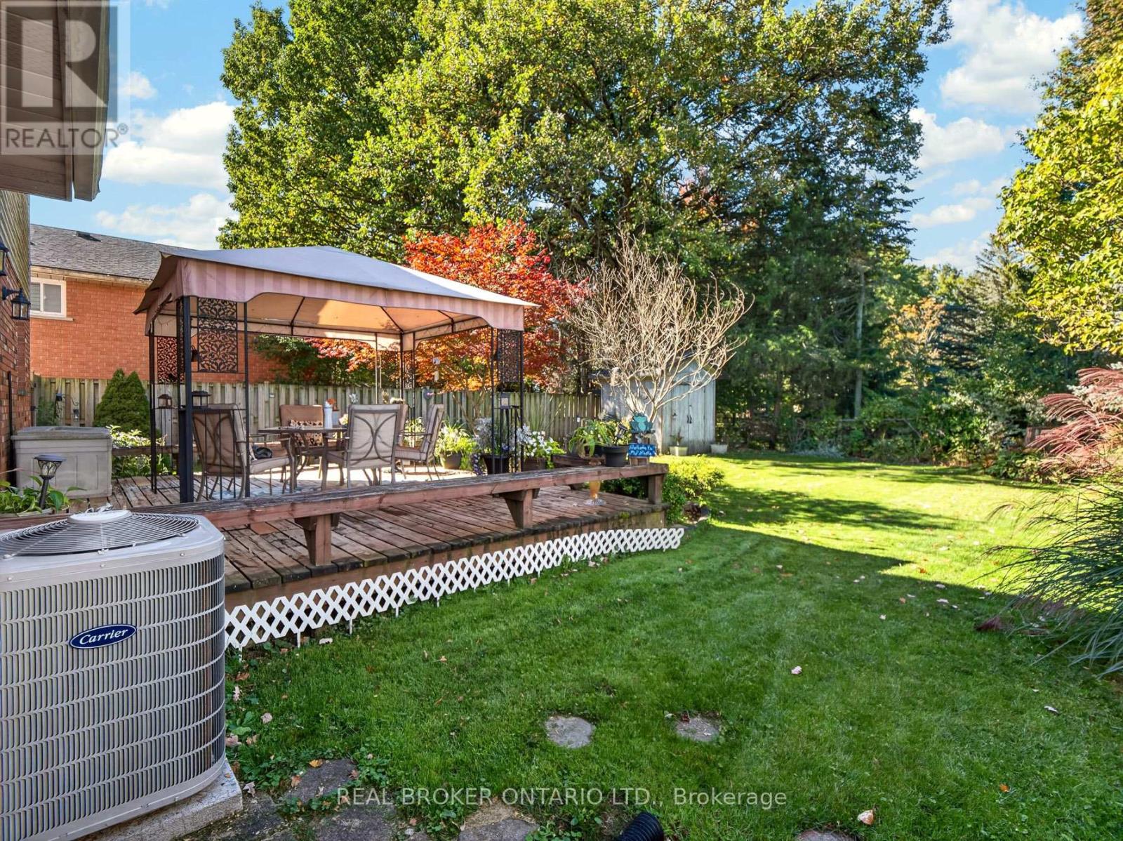 133 Leaside Drive — photo 31