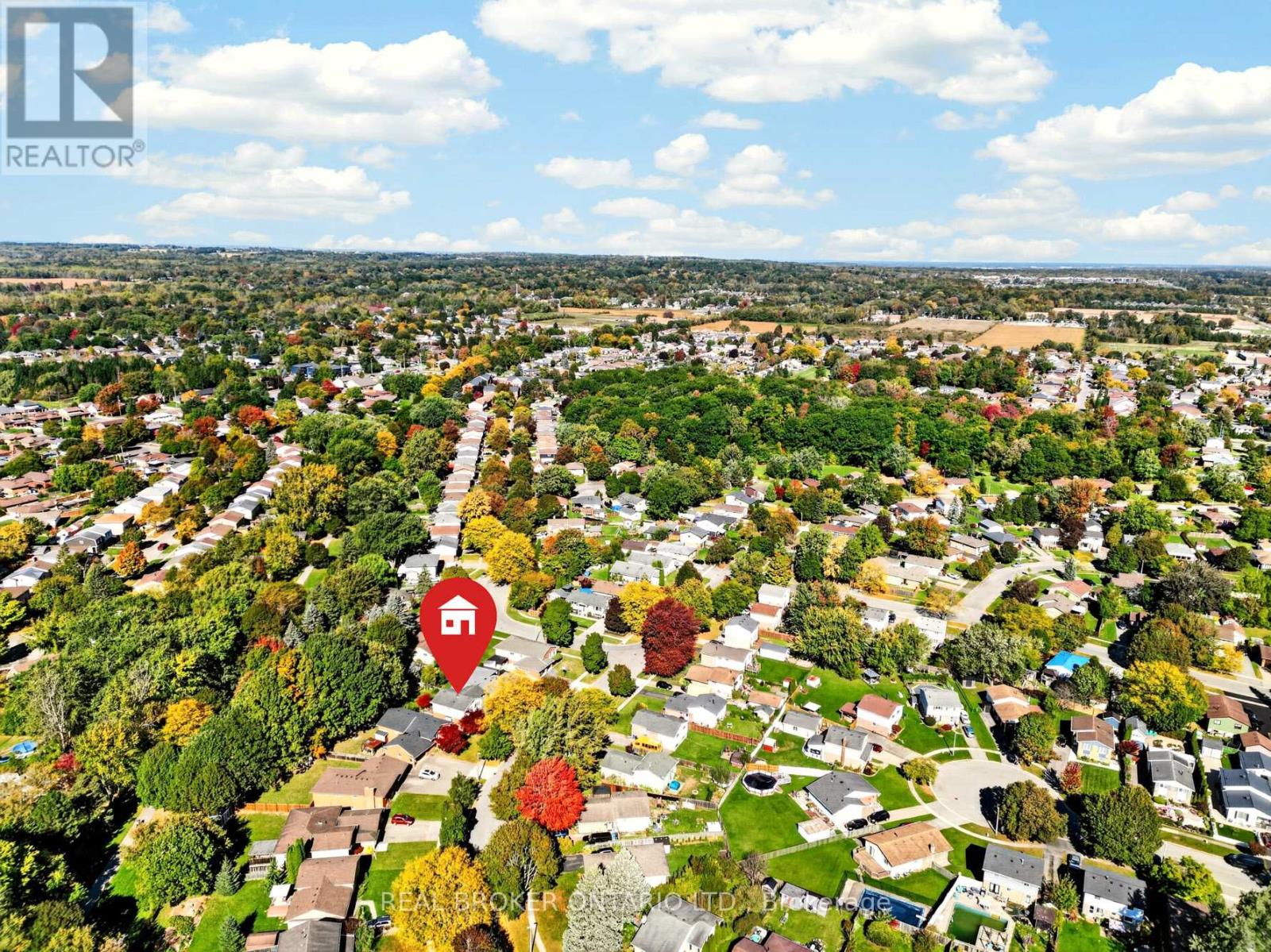 133 Leaside Drive — photo 47