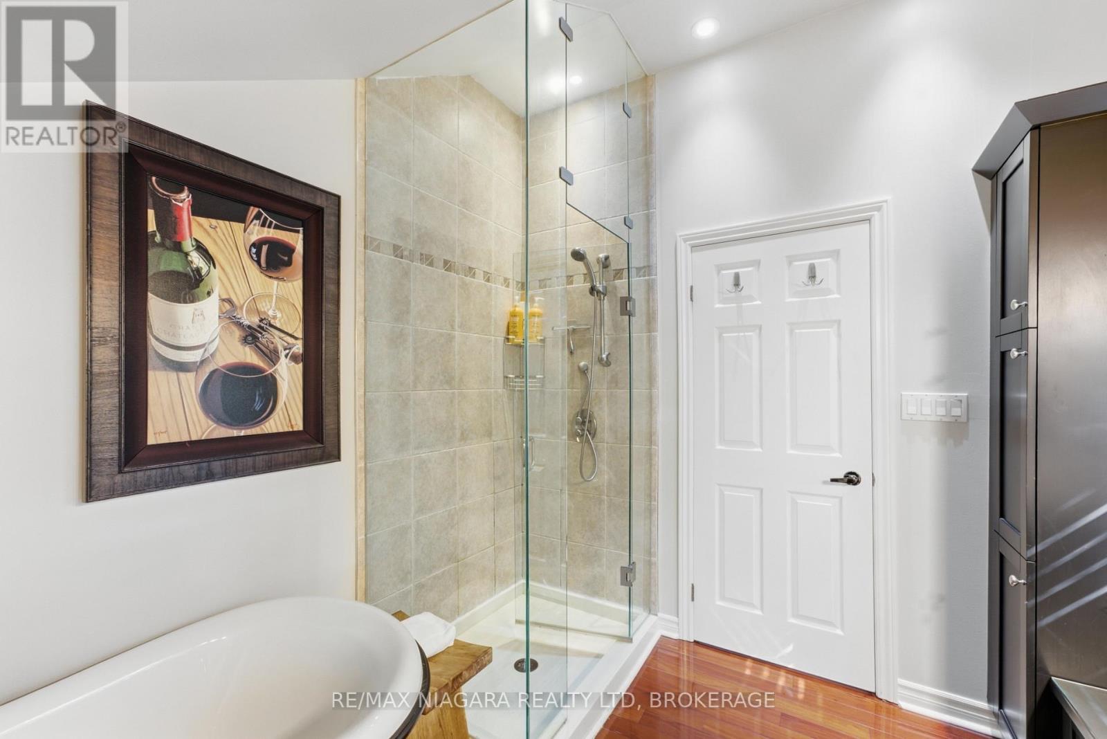 18 Dalhousie Avenue — photo 13